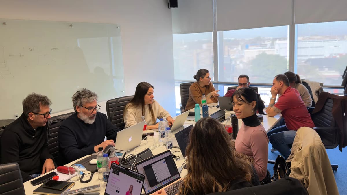 Equipo de Meira Productivity capacitándose en Google Gemini en una jornada de 8 horas