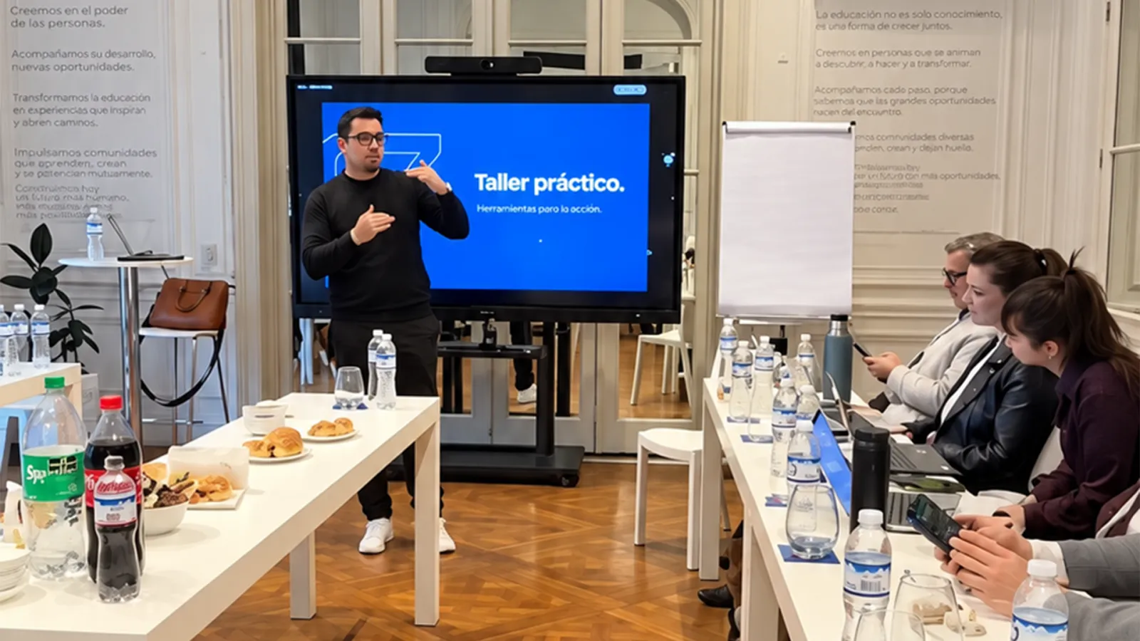 REMAX Argentina y Uruguay — Cómo capacité al staff de REMAX Argentina y Uruguay en inteligencia artificial: 33 personas, Claude, ChatGPT y Gemini en una jornada