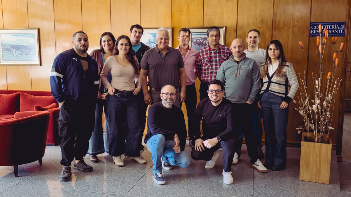 TRANSPA S.A. — Cómo llevé a un segundo equipo de TRANSPA, que no usaba IA, a adoptar Claude Enterprise desde cero